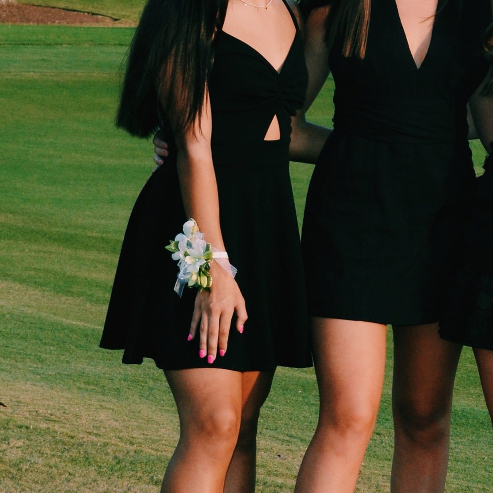 Dress!! - Picture 5 of 5